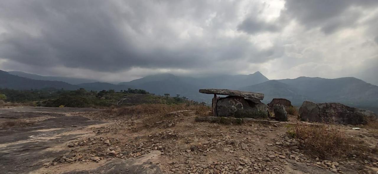 Marayoor Tourist Home Munnar Esterno foto
